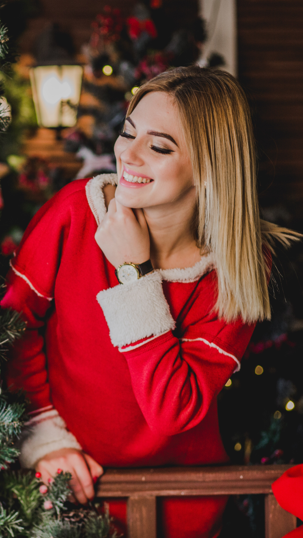 🎄 Holiday Story – Premium Christmas & New Year Studio Session