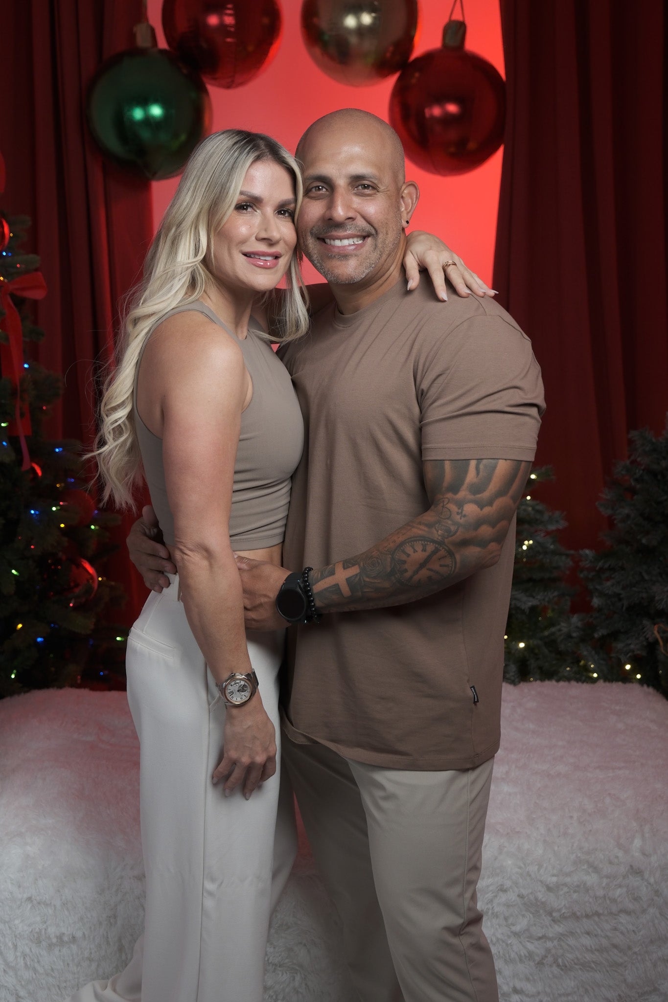 🎄 Holiday Story – Premium Christmas & New Year Studio Session