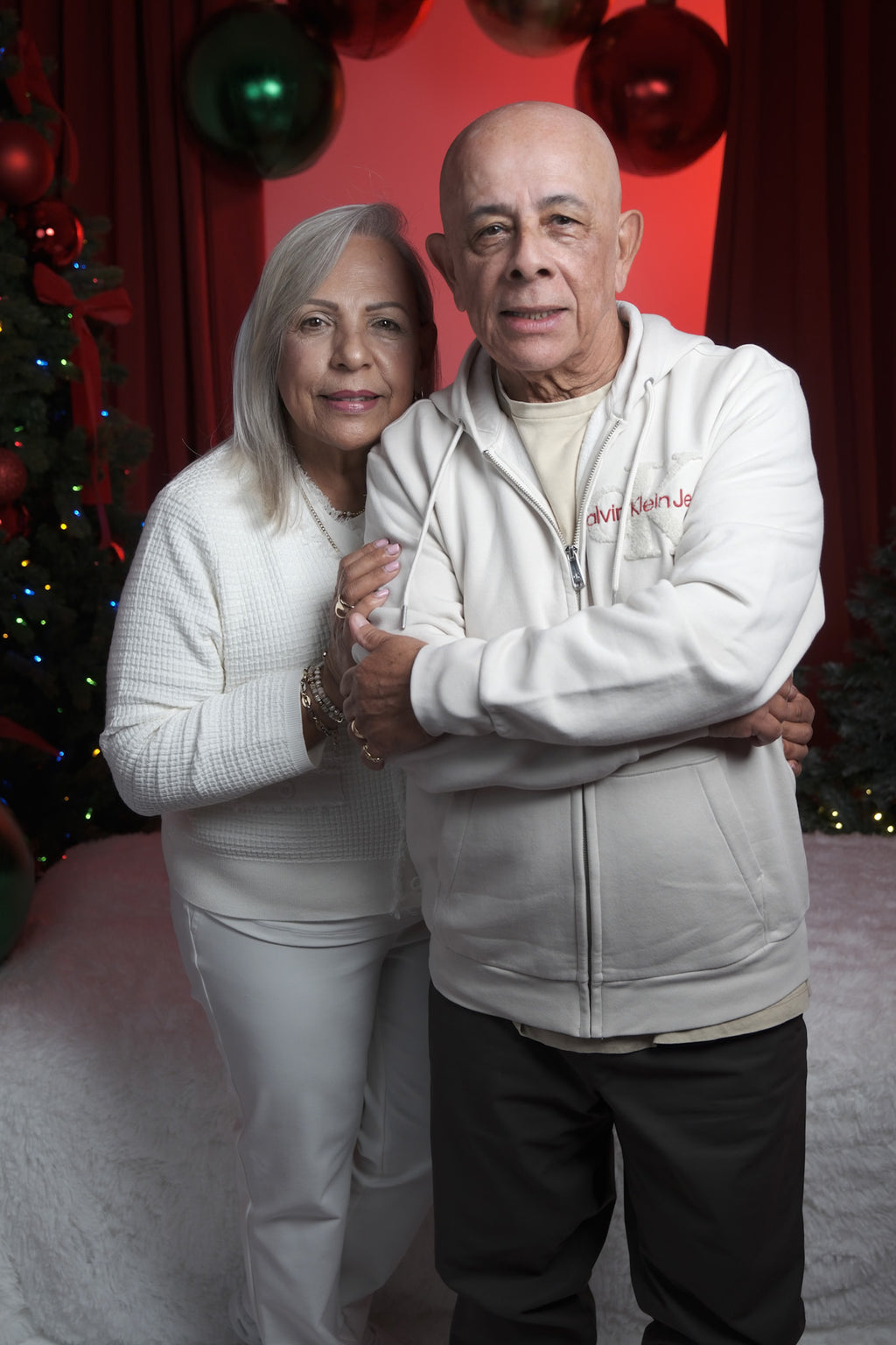 🎄 Holiday Story – Premium Christmas & New Year Studio Session