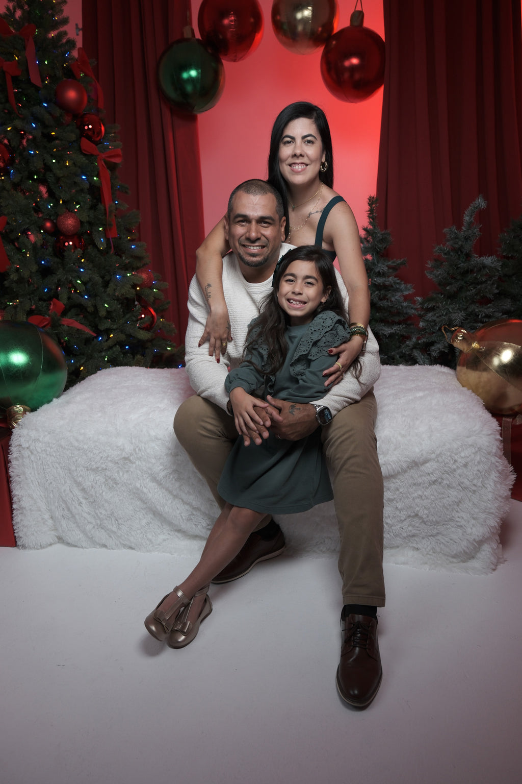 🎄 Holiday Story – Premium Christmas & New Year Studio Session