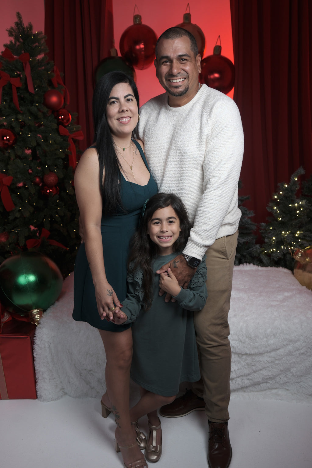 🎄 Holiday Story – Premium Christmas & New Year Studio Session