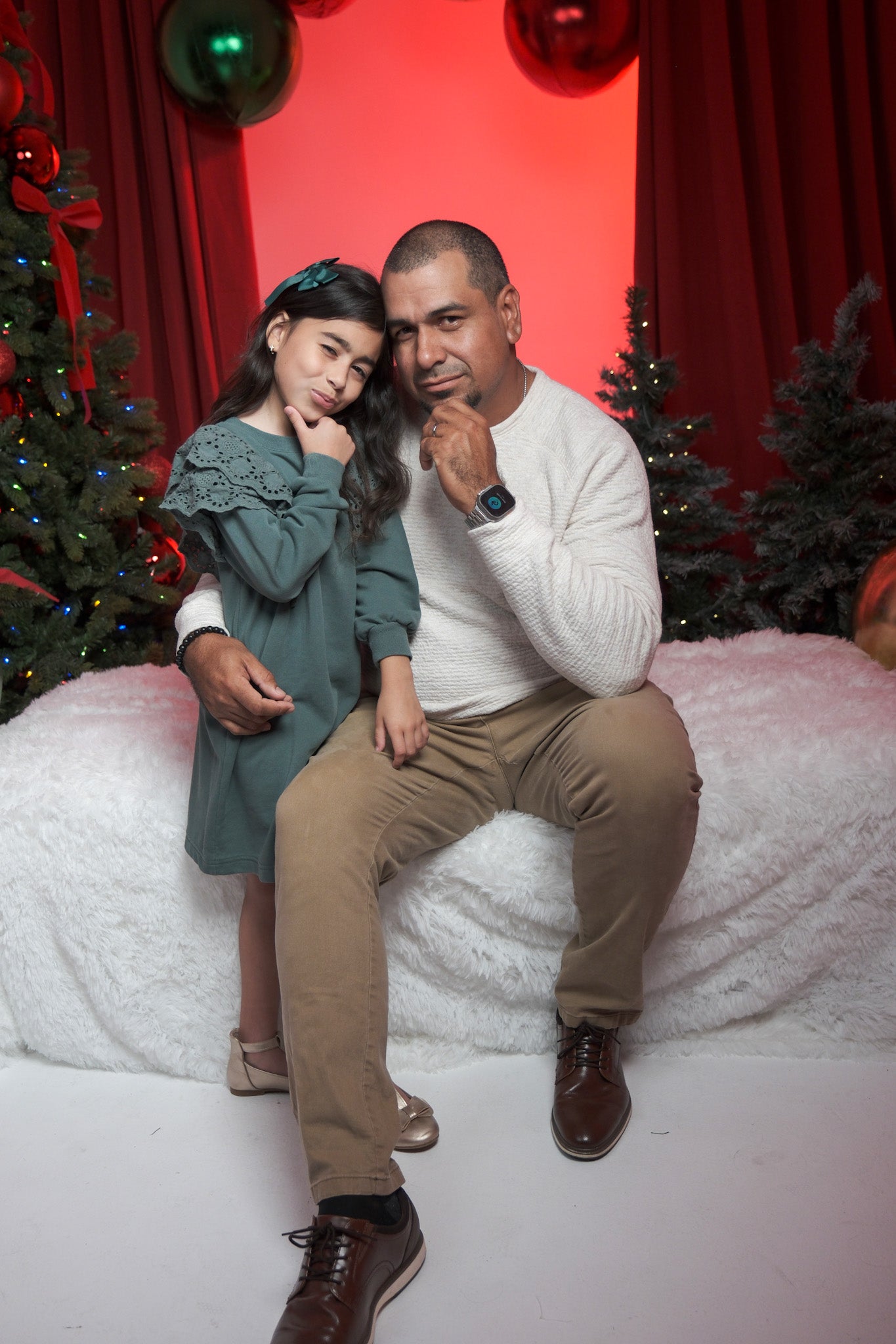 🎄 Holiday Story – Premium Christmas & New Year Studio Session