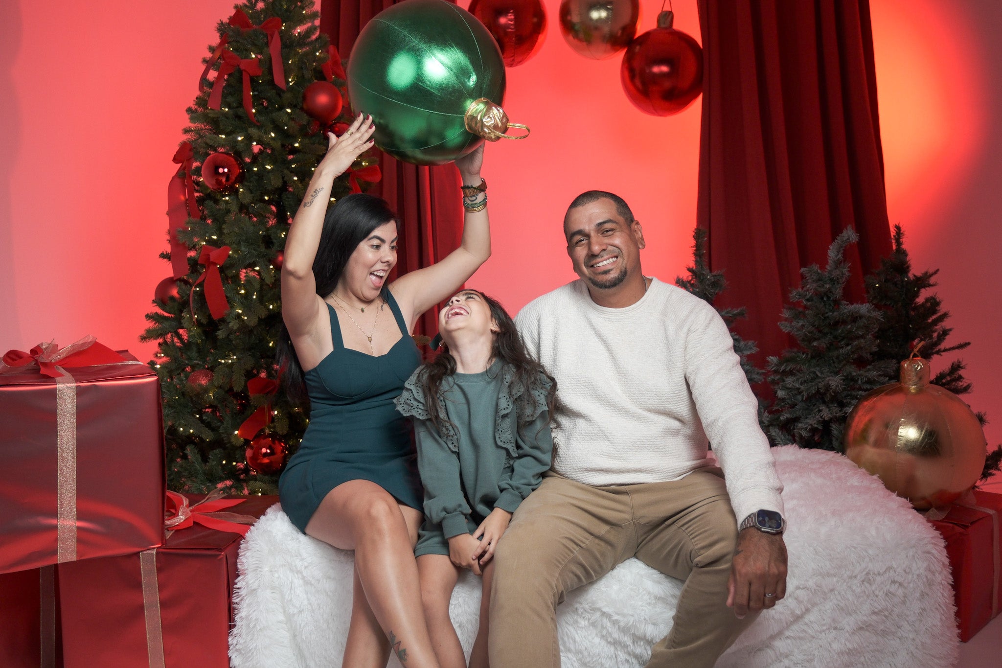 🎄 Holiday Story – Premium Christmas & New Year Studio Session